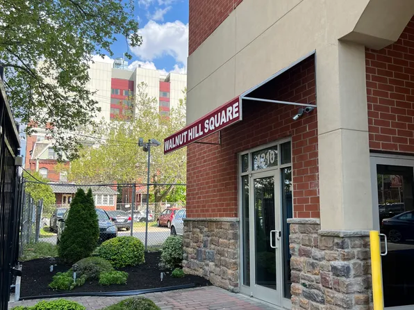4210 Sansom St APT 302, Philadelphia, PA 19104