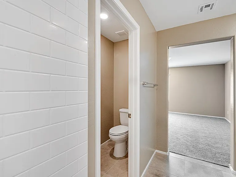 6238 Mavora Lakes St — Photo 29