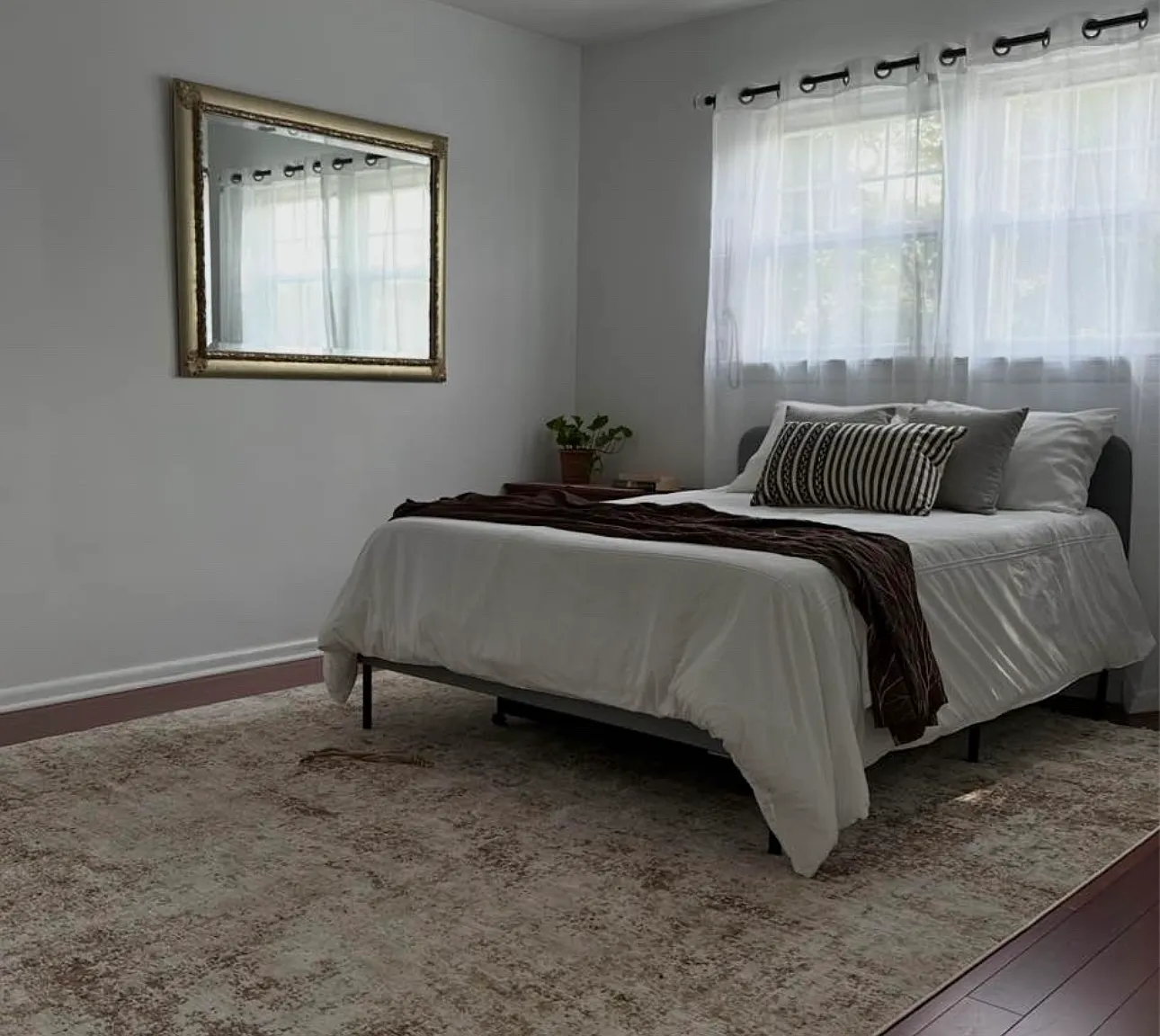 4 bed, 1427 sqft, $4,200 — Photo 2