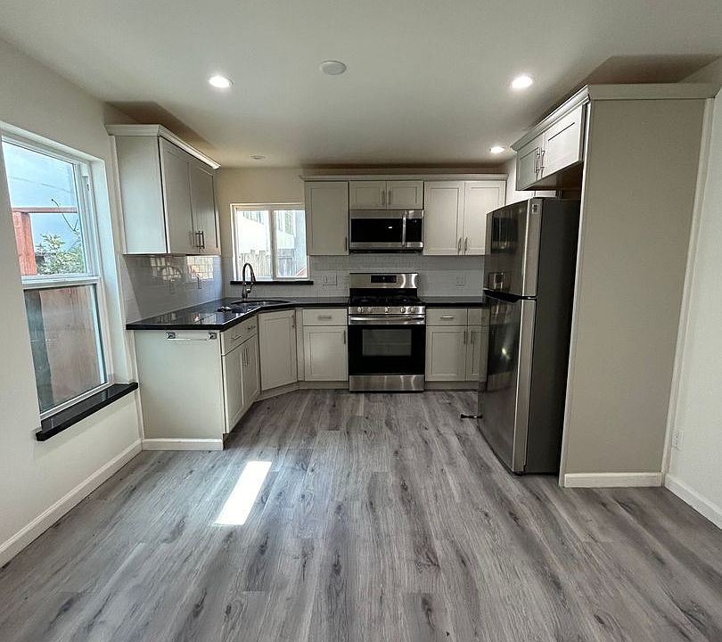 1st image of 611 4th Ln #B