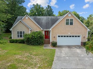 10 Arrowhead Dr, Hubert, NC 28539