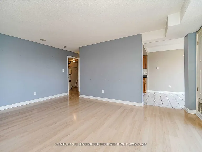67 Caroline St S #8A — Photo 12