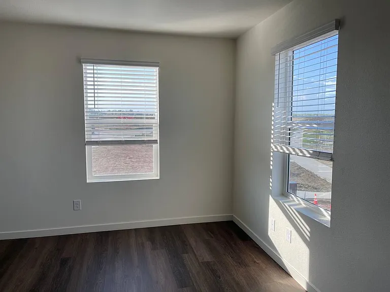 6045 Holstein Dr — Photo 21