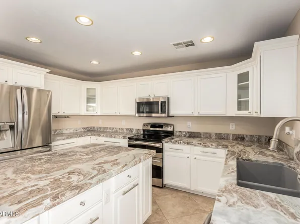 1659 E Magnum Road, Queen Creek, AZ 85140