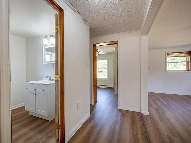 7278 Manns Dr — Photo 12