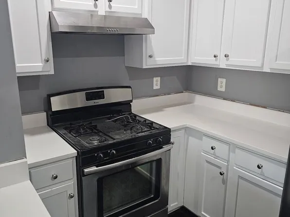 13343 Connor Dr #T, Centreville, VA 20120