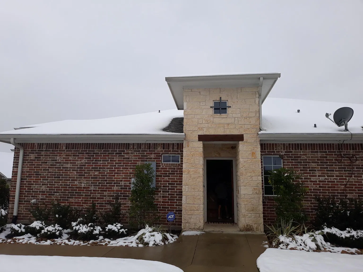 3 bed, 1476 sqft, $1,800 — Photo 1