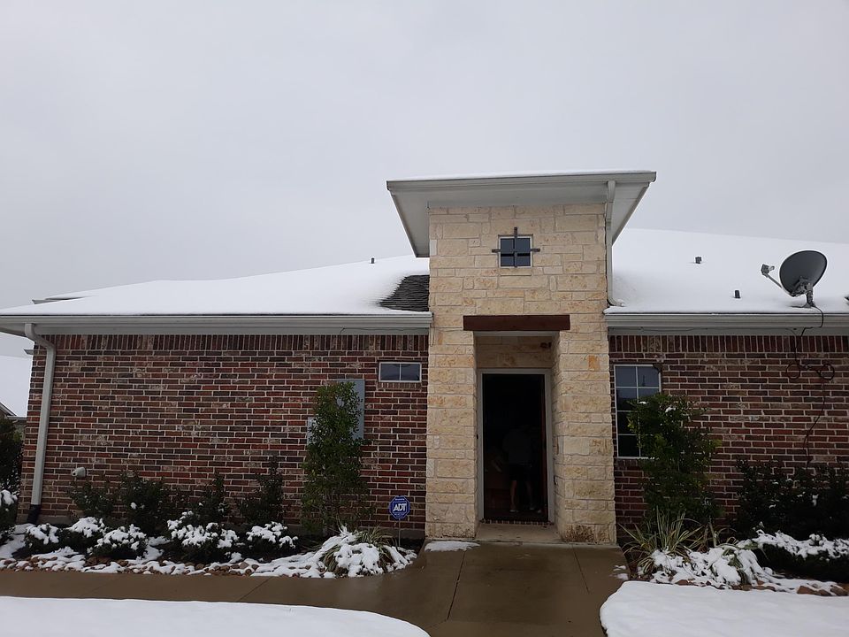 1st image of 4328 Dawn Lynn Dr