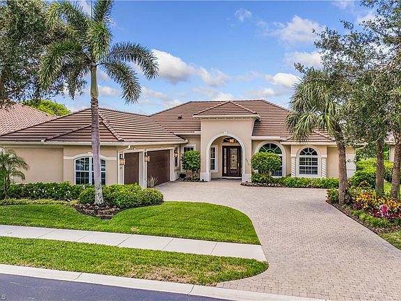 3rd image of 4979 Rustic Oaks Cir