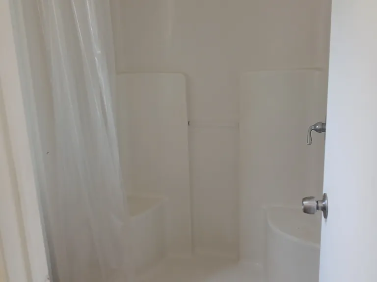 219 SW Churchill Way — Photo 11