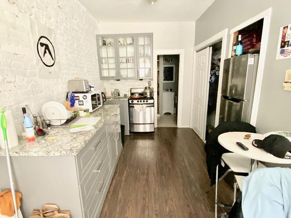 2nd image of 40 Anderson St #4B