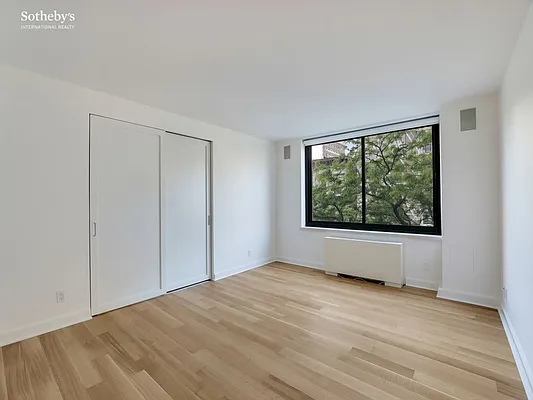 Rented by Sotheby's International Realty | media 10