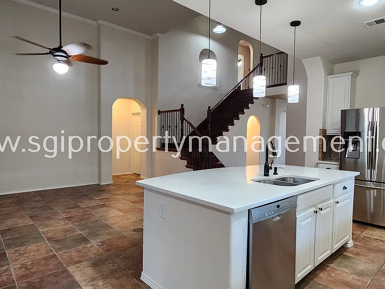 12032 Henderson Dr — Photo 12