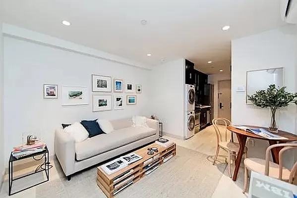 Rented by Voro New York | media 3