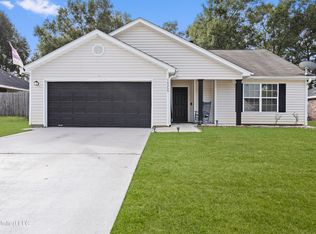 16259 Greenglade Dr, Gulfport, MS 39503