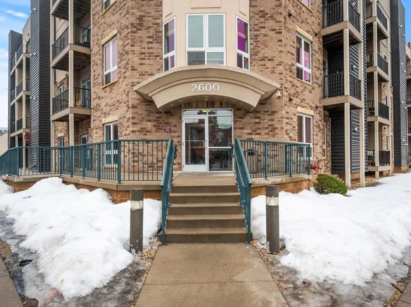 2600 University Ave SE APT 304, Minneapolis, MN 55414
