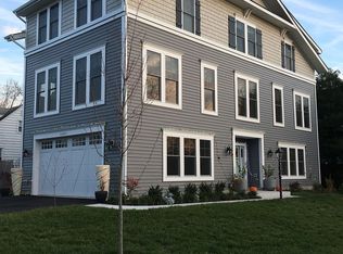 6487 1st St, Alexandria, VA 22312