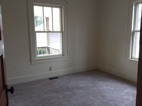 5th image of 51 S Williams St