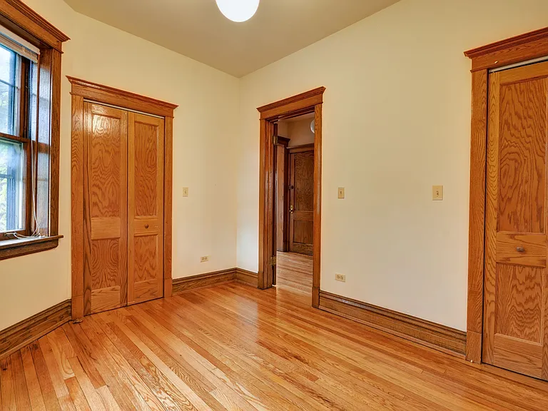3920 N Janssen Ave #3 — Photo 6