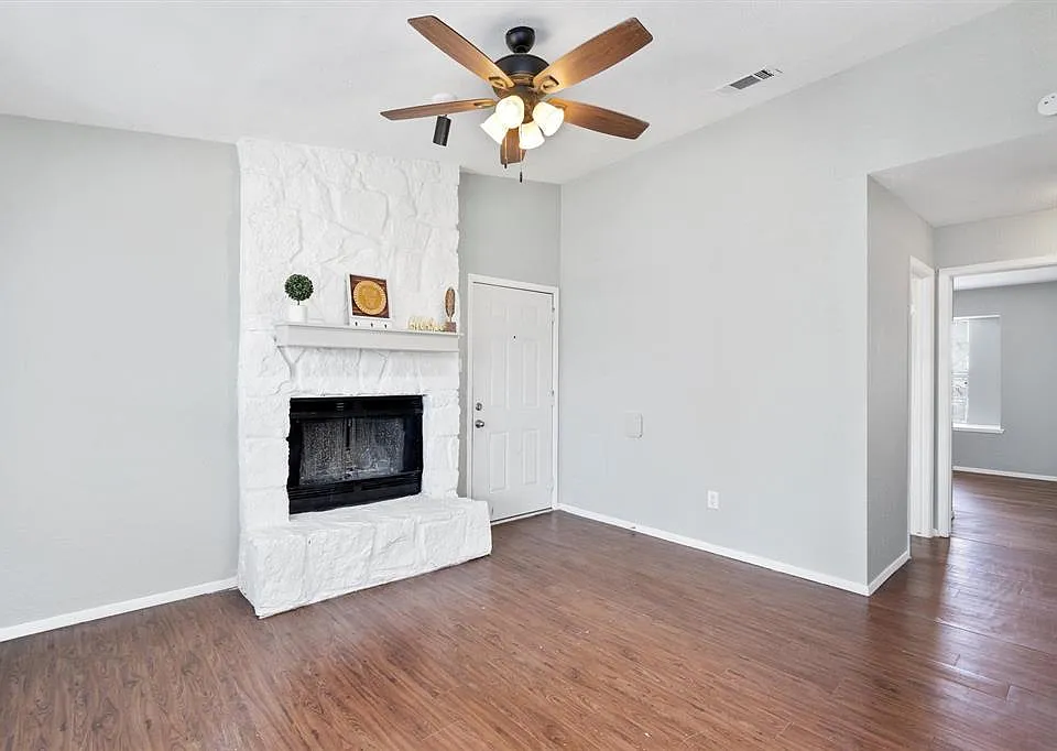 1703 Rawhide Loop