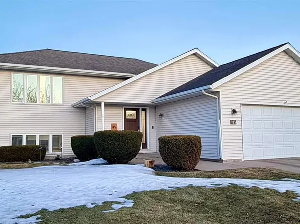 105 Swan Ln, Mankato, MN 56001