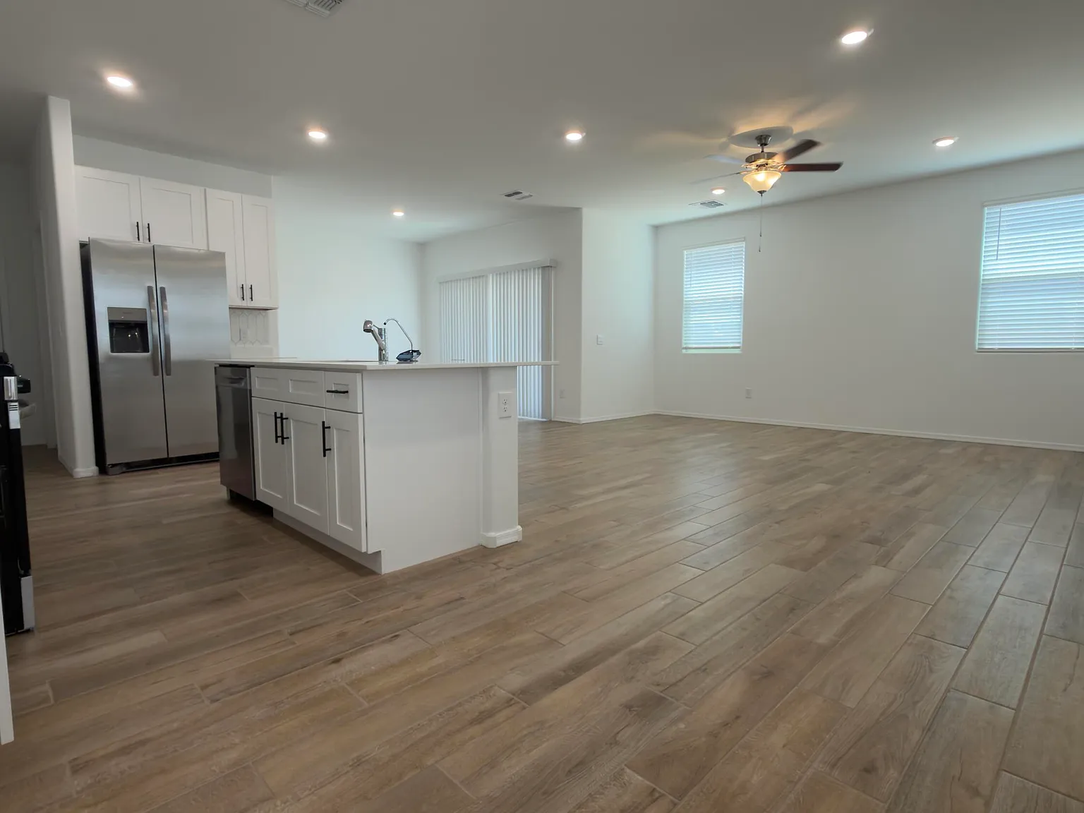 4 bed, 2.5 bath, 2227 sqft, $2,500 — Photo 2