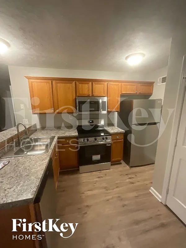 3 bed, 2.0 bath, 1340 sqft, $1,840 — Photo 4