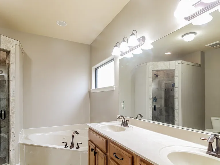 245 Birch Springs Cv — Photo 11