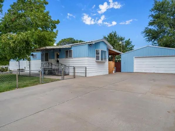 6831 Jade Park Ave NE