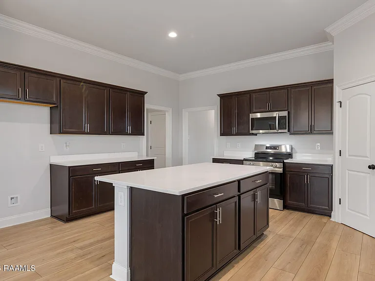 106 Bejeweled Ave — Photo 7