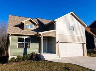 1219 Boulder Pass Rd, Clarksville, TN 37040