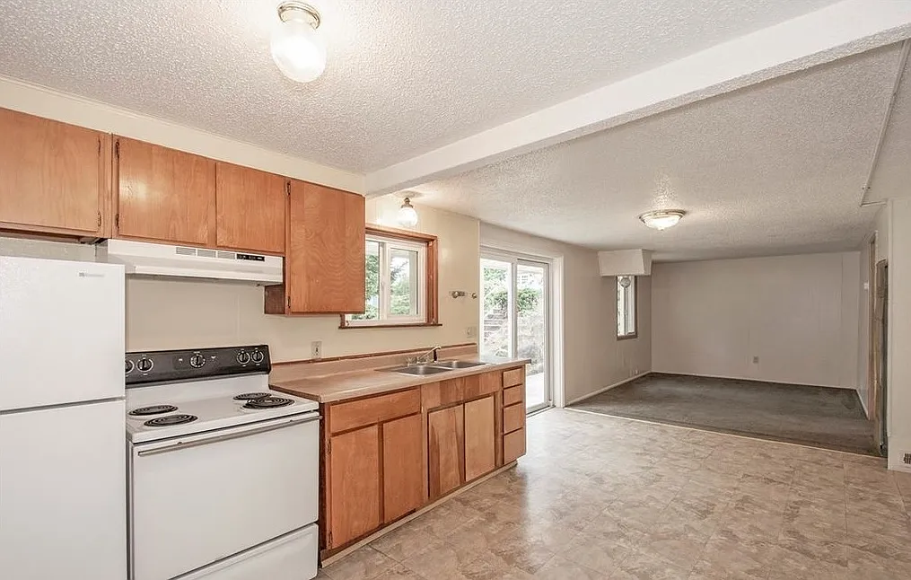 2 bed, 840 sqft, $1,795 — Photo 4