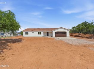 1213 Dos Corte, Rio Rico, AZ 85648