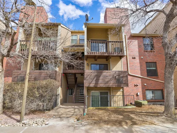 15390 E Arizona Avenue #202, Aurora, CO 80017
