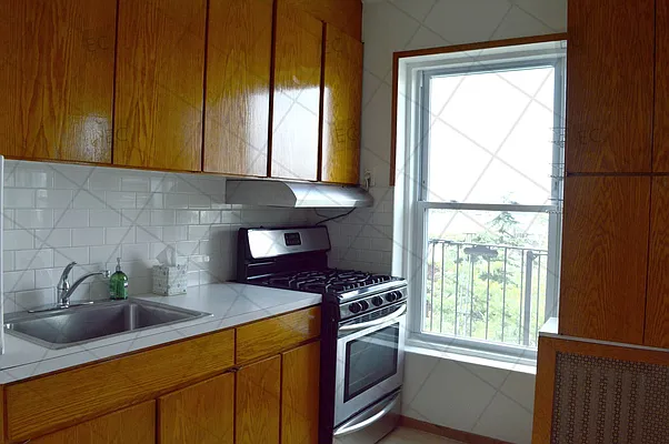 Rented by The Excelsior Collection LTD | media 31