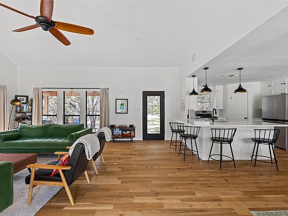 4th image of 2300 River Rd