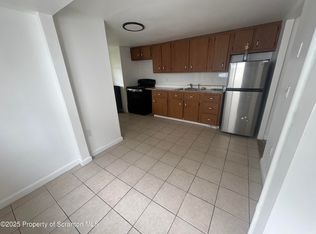 360 N Hyde Park Ave, Scranton, PA 18504