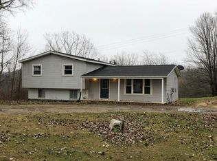 2365 Lilac Rd, Hillsdale, MI 49242
