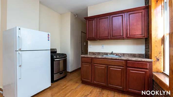 Rented by Nooklyn NYC LLC | media 4