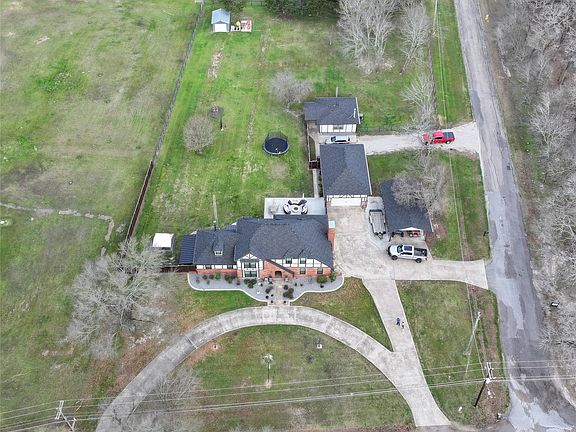 3rd image of 3442 Old Mill Rd