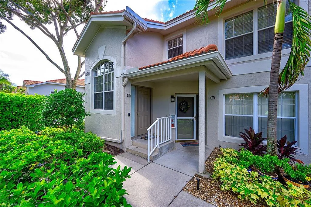 2 bed, 2.0 bath, 1569 sqft, $5,500 — Photo 2