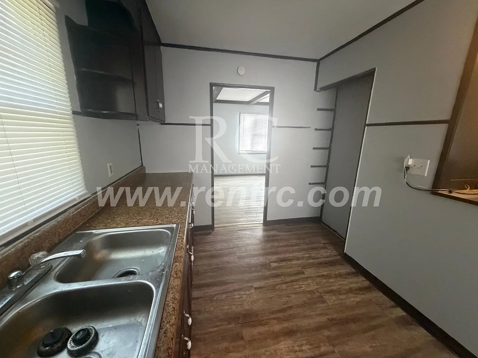 3 bed, 1150 sqft, $875 — Photo 3