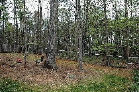 1369 Lamont Dr SW — Photo 26