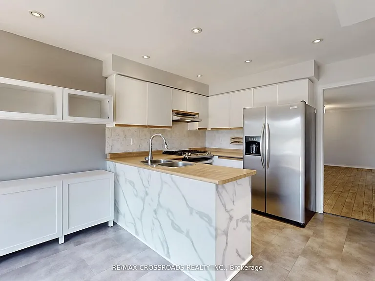 35 Forest Grove Dr — Photo 34