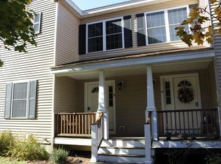 11 Oak Hill Rd #11, Southborough, MA 01772