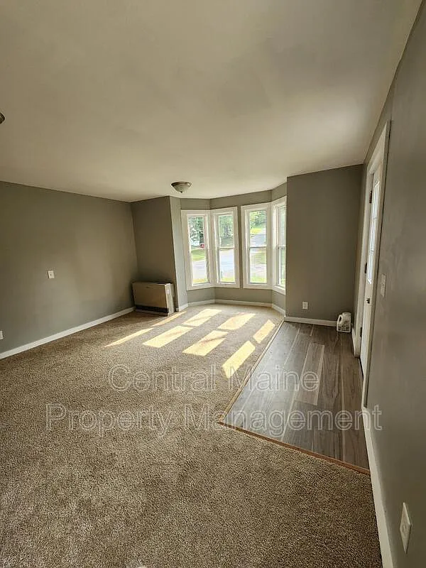4 bed, 2.0 bath, $1,600 — Photo 1
