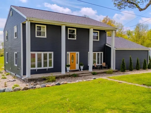 7325 E State Road 218, La Fontaine, IN 46940