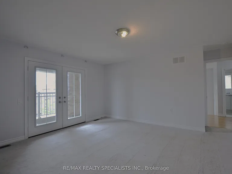 74 Dotchson Ave — Photo 28