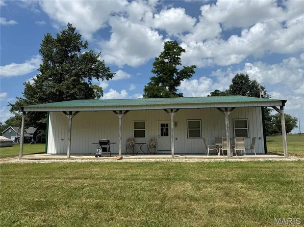 12258 County Road 647, Santa Fe, MO 65282