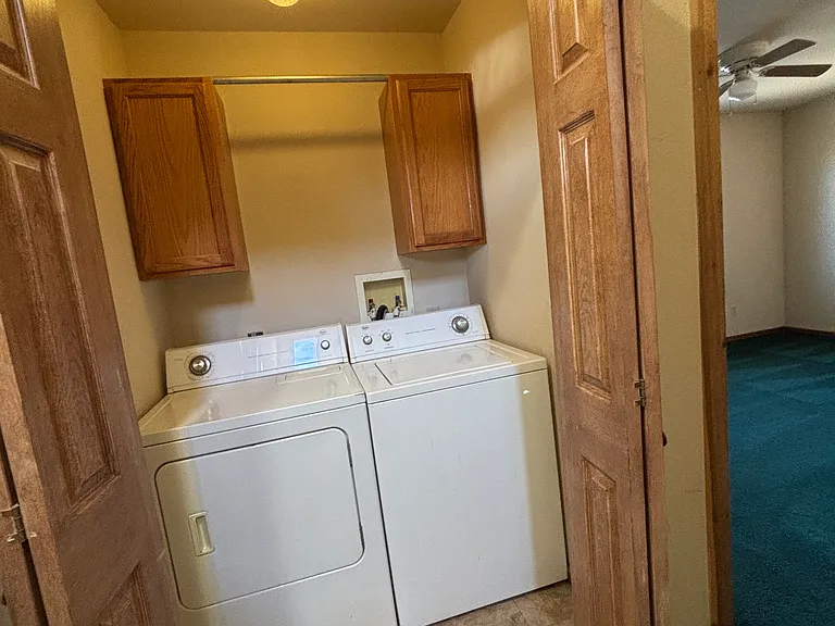 284 Jefferson St — Photo 13